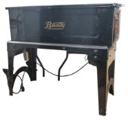 VINTAGE BEATTY BROS ROTARY MANGLE / IRON