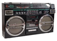 VINTAGE CROWN DOUBLE CASSETTE STEREO RADIO PLAYER