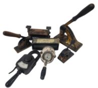 COLLECTION OF HAND HELD ELECTRICAL RELATED TOOLS