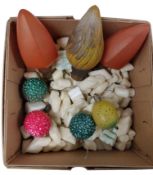 COLLECTION OF VINTAGE MID CENTURY GLASS DECORATIVE LANTERN BULBS