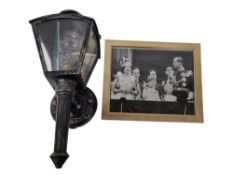 QUEEN ELIZABETH II - ORIGINAL COMMEMORATIVE 1953 ER LIGHTBULB