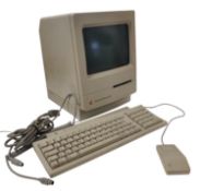 VINTAGE MACINTOSH PERFORMA 200 COMPUTER