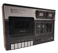 VINTAGE JAPANESE SANYO CASSETTE PLAYER RECORDER