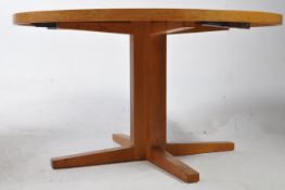 DANISH MODERN DESIGN - HELTBORG MOBLER - EXTENDING OAK DINING TABLE