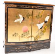 CONTEMPORARY CHINOISERIE GILT & BLACK LACQUERED CABINET