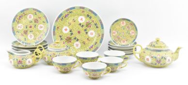 A SET OF 21PC 20TH CENTURY CHINESE YELLOW GROUND ENAMELLED PART TEA SERVICE