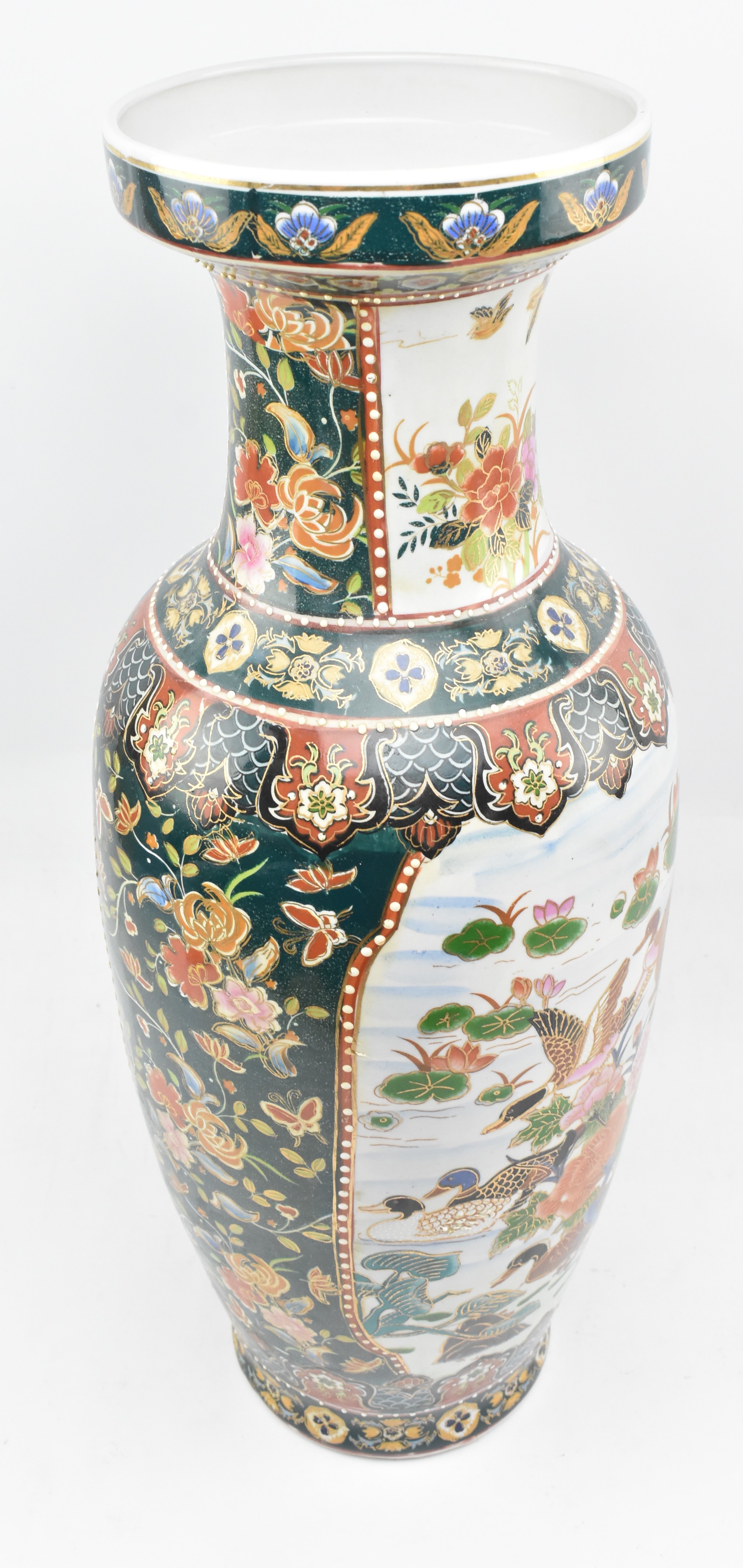TWO LARGE 20TH CENTURY DECORATIVE FLOOR STANDING CHINESE CERAMIC ENAMELLED VASES - Image 3 of 7