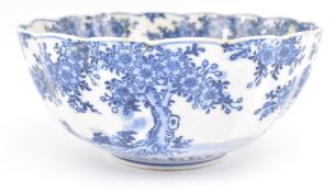 19TH CENTURY JAPANESE MEIJI PERIOD BLUE AND WHITE BOWL