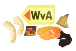 WIZARDS VS ALIENS (2012-2014) - PRODUCTION MADE ITEMS