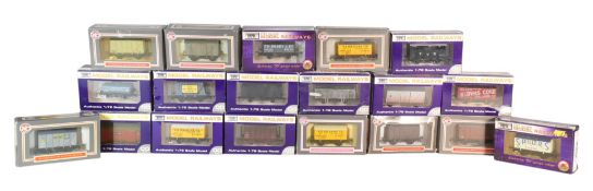 MODEL RAILWAY - DAPOL OO GAUGE ROLLING STOCK
