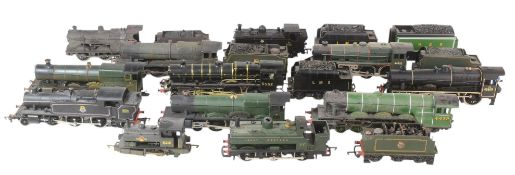 MODEL RAILWAY - COLLECTION OF OO GAUGE LOCOMOTIVES