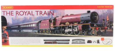MODEL RAILWAY - HORNBY OO GAUGE ROYAL TRAIN TRAINSET