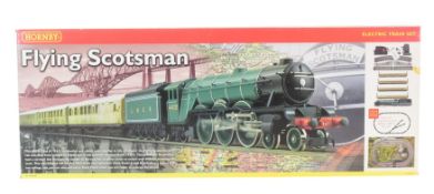 MODEL RAILWAY - FLYING SCOTSMAN TRAIN SET