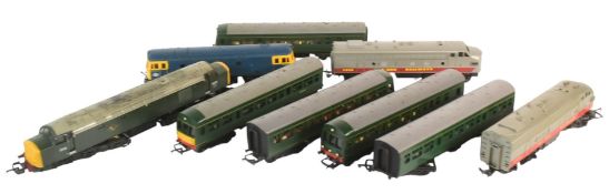 MODEL RAILWAY - COLLECTION OF OO GAUGE DIESEL LOCOS