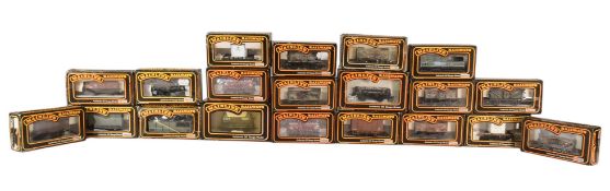 MODEL RAILWAY - MAINLINE OO GAUGE ROLLING STOCK