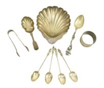 VICTORIAN HALLMARKED SILVER SHELL DISH & ASSORTED SILVER FLATWARES