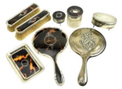 SET OF GEORGE V HALLMARKED SILVER & TORTOISE SHELL DRESSING TABLE SET