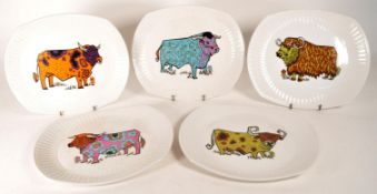 ENGLISH IRONSTONE POTTERY - SIX 1970S BEEFEATER DINNER PLATES