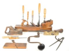 COLLECTION OF EARLY 20TH CENTURY CABINET MAKERS' TOOLS