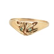 HALLMARKED 9CT GOLD RING IN FORM OF A CAT