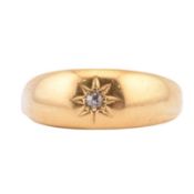 18CT GOLD & DIAMOND GYPSY RING