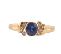 GOLD SAPPHIRE & DIAMOND RING