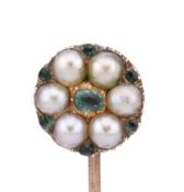 A 19TH CENTURY EMERALD & PEARL CLUSTER STICK PIN