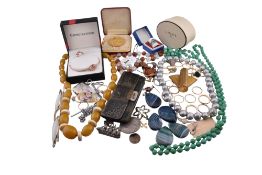 COLLECTION OF ANTIQUE VINTAGE & MODERN COSTUME JEWELLERY