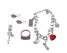 COLLECTION OF JEWELLERY INCUDING SWAROVSKI