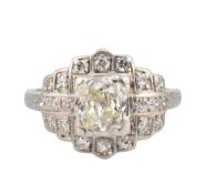 ART DECO PLATINUM & DIAMOND RING