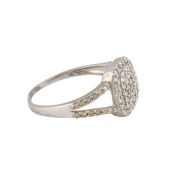 HALLMARKED 9CT WHITE GOLD & DIAMOND CLUSTER RING