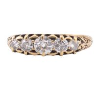 18CT GOLD & FIVE STONE DIAMOND RING