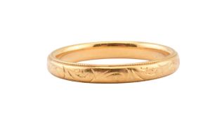 HALLMARKED 22CT GOLD ENGRAVED BAND RING