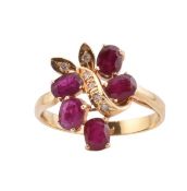 14CT GOLD RUBY & DIAMOND FLORAL CLUSTER RING