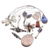COLLECTION OF SILVER & WHITE METAL JEWELLERY