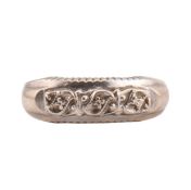 A 14CT GOLD DOME RING