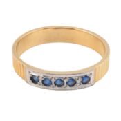 GOLD & SAPPHIRE FIVE STONE RING