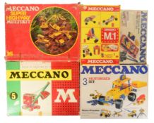 MECCANO - COLLECTION OF VINTAGE MECCANO CONSTRUCTION SETS