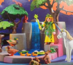 TOY AUCTION - COLLECTION OF PLAYMOBIL SETS & FIGURES