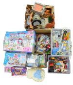 PLAYMOBIL - COLLECTION OF ASSORTED PLAYMOBIL