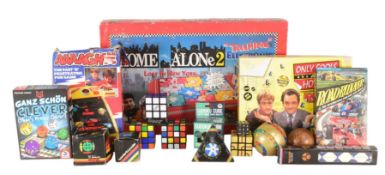 RETRO GAMES - HOME ALONE 2 BOARD GAME & COLLECTION OF RUBIK'S CUBE PUZZLES