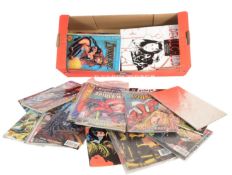 COMICS - COLLECTION OF COMIC BOOKS & GRAPHIC NOVELS