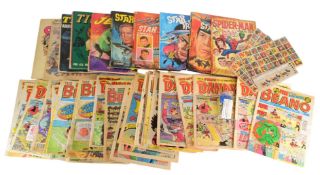 COMICS - COLLECTION OF VINTAGE DANDY, BEANO COMICS & ANNUALS WITH GIFTS