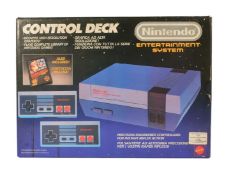 RETRO GAMING - VINTAGE NINTENDO NES VIDEO GAME CONSOLE