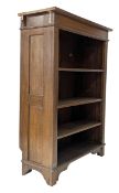 ARTS & CRAFTS CIRCA 1920S OAK WOOD OPEN WINDOW BOOKCASE