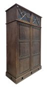 ARTS & CRAFTS EARLY 20TH CENTURY OAK ESTATE BOOKCASE CUPBOARD