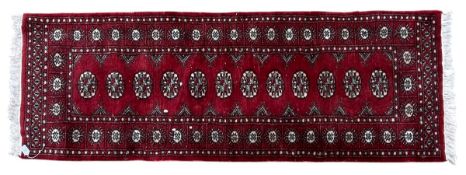 20TH CENTURY PERSIAN BOKHARA WOOLLEN CARPET RUNNER RUG
