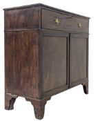 GEORGE III 19TH CENTURY MAHOGANY LINEN PRESS CUPBOARD