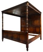 HARRODS - ROYAL OAK RANGE - SOLID OAK FOUR POSTER BED
