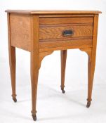 EARLY 20TH CENTURY EDWARDIAN OAK BEDSIDE TABLE